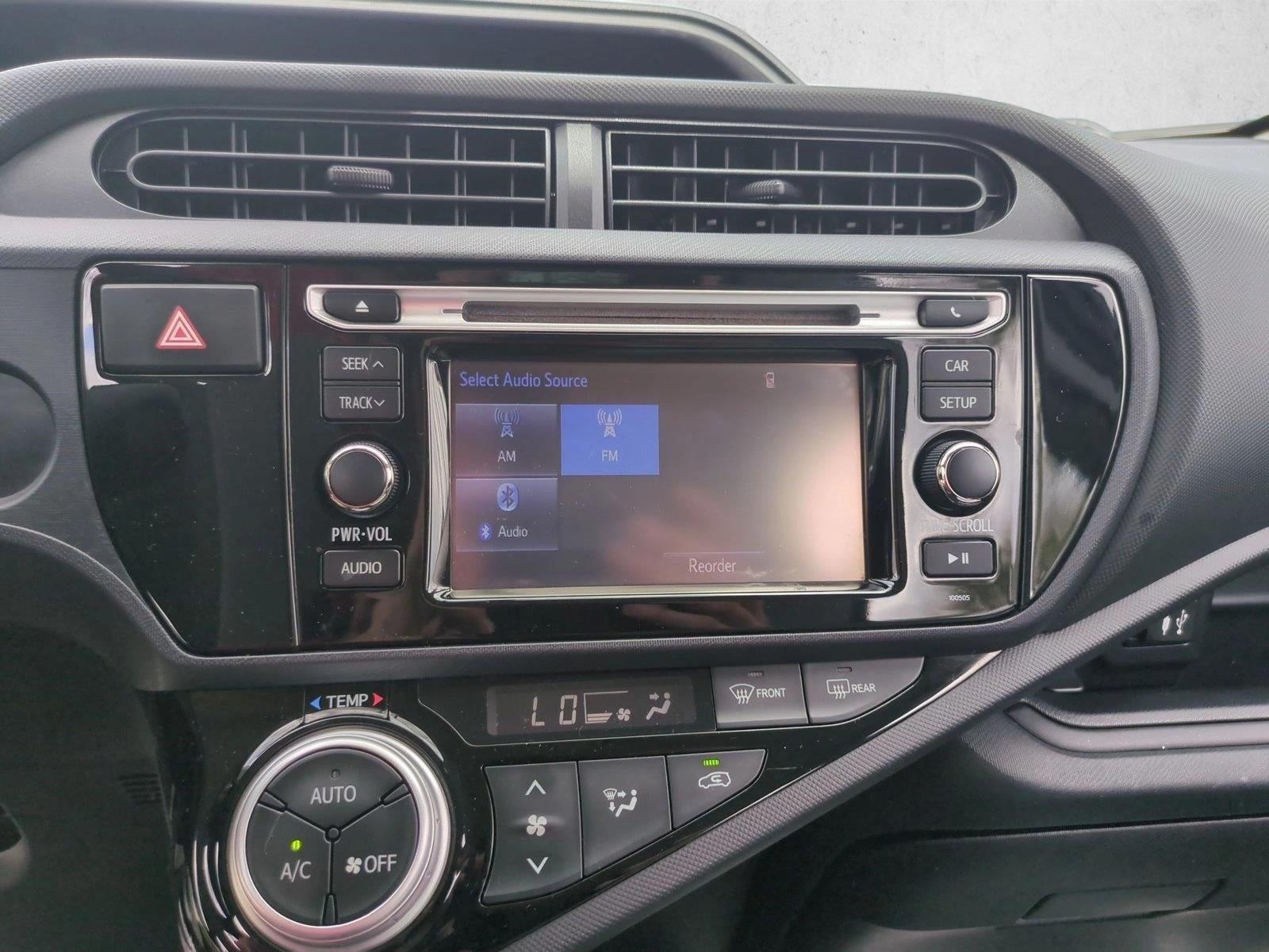 2015 Toyota Prius c 5dr HB One (SE)