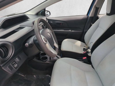 2015 Toyota Prius c 5dr HB One (SE)
