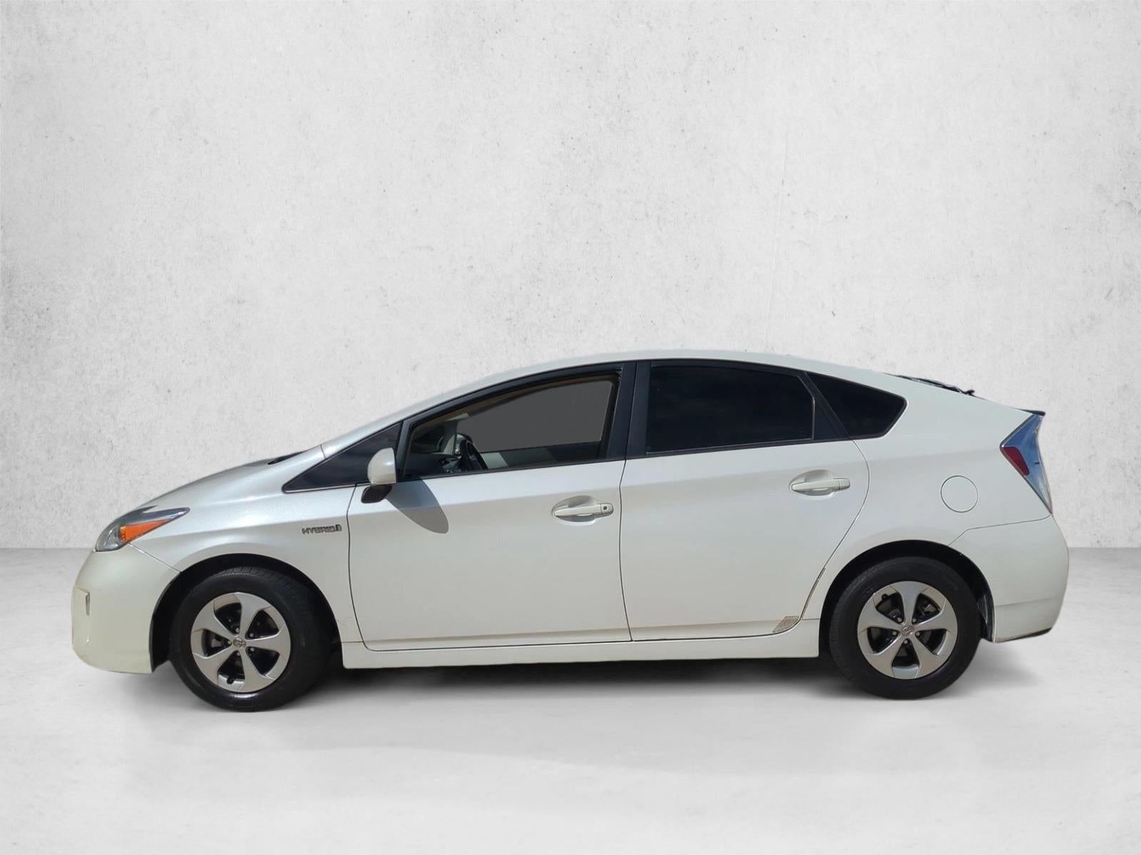 2013 Toyota Prius 5dr HB Two (Natl)