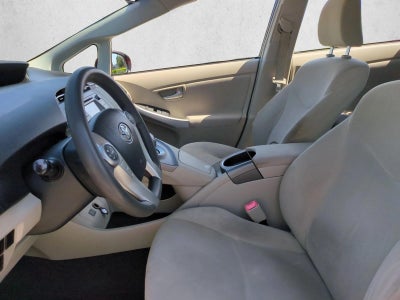 2013 Toyota Prius 5dr HB Two (Natl)