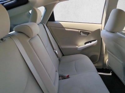 2013 Toyota Prius 5dr HB Two (Natl)