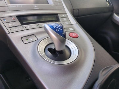 2014 Toyota Prius 5dr HB Five (Natl)