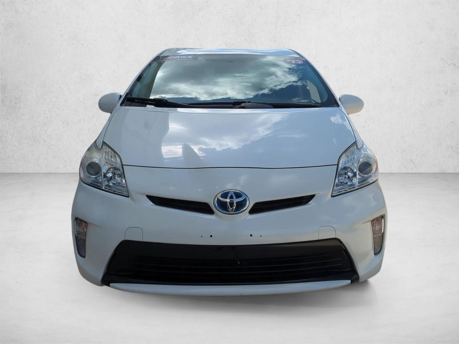 2014 Toyota Prius 5dr HB Five (Natl)