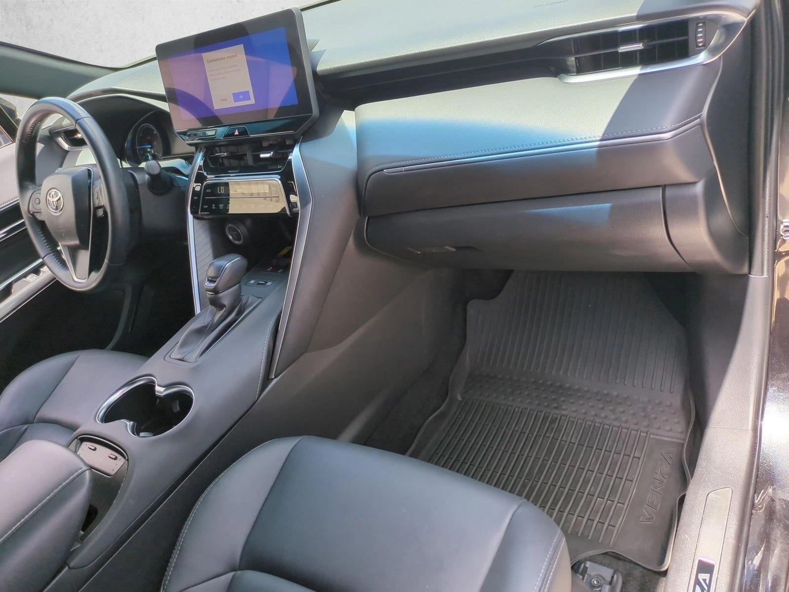 2023 Toyota Venza Nightshade AWD (Natl)