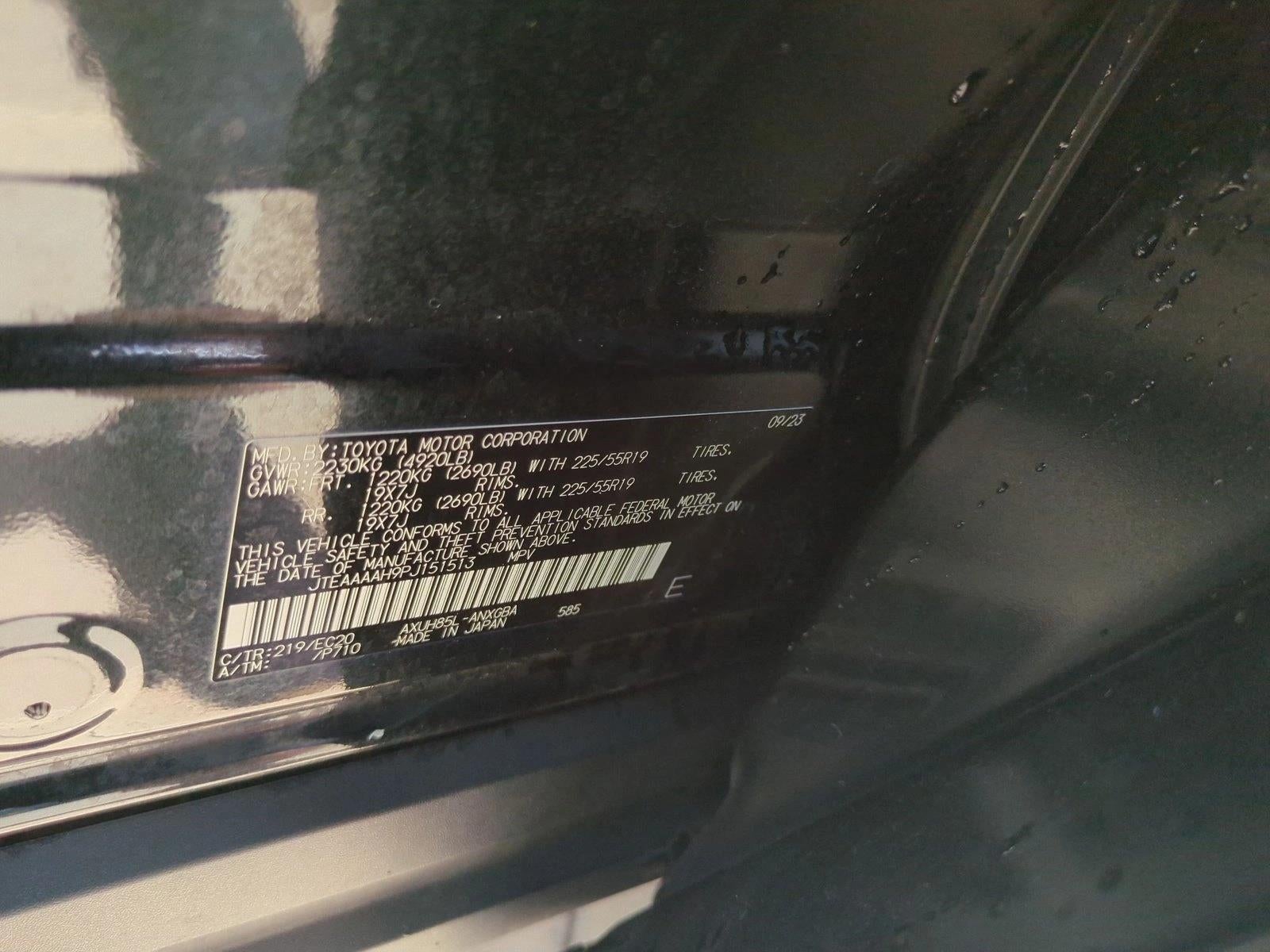2023 Toyota Venza Nightshade AWD (Natl)