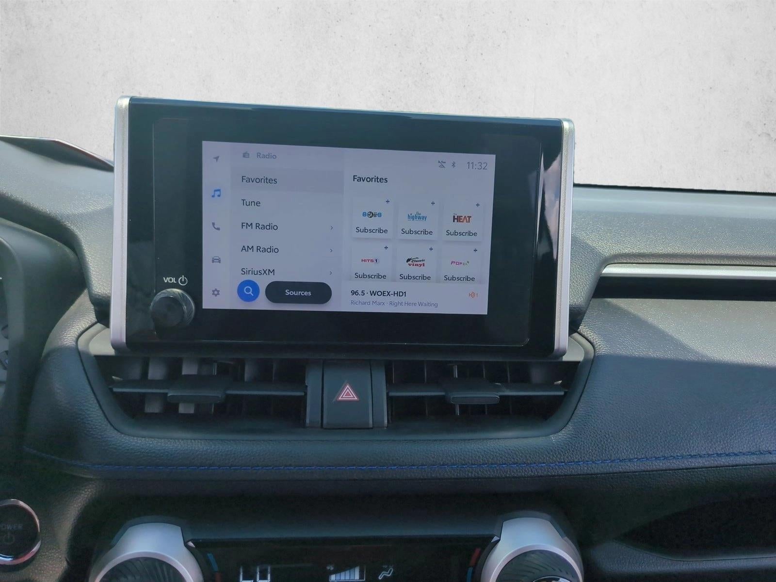 2024 Toyota RAV4 Hybrid SE AWD (Natl)