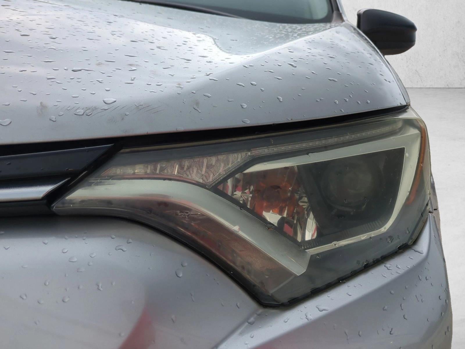 2018 Toyota RAV4 LE AWD (Natl)