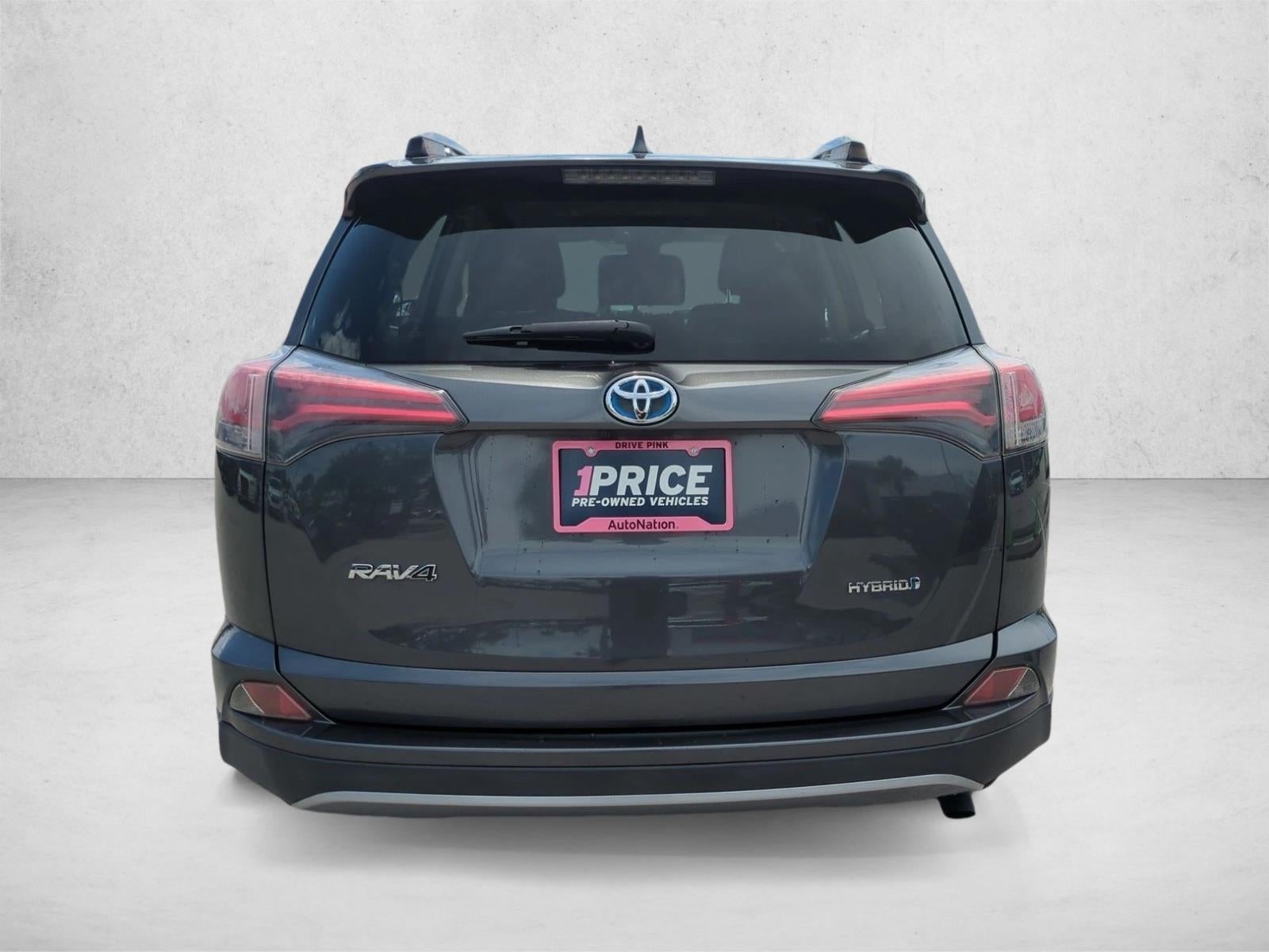 2018 Toyota RAV4 Hybrid LE AWD (Natl)