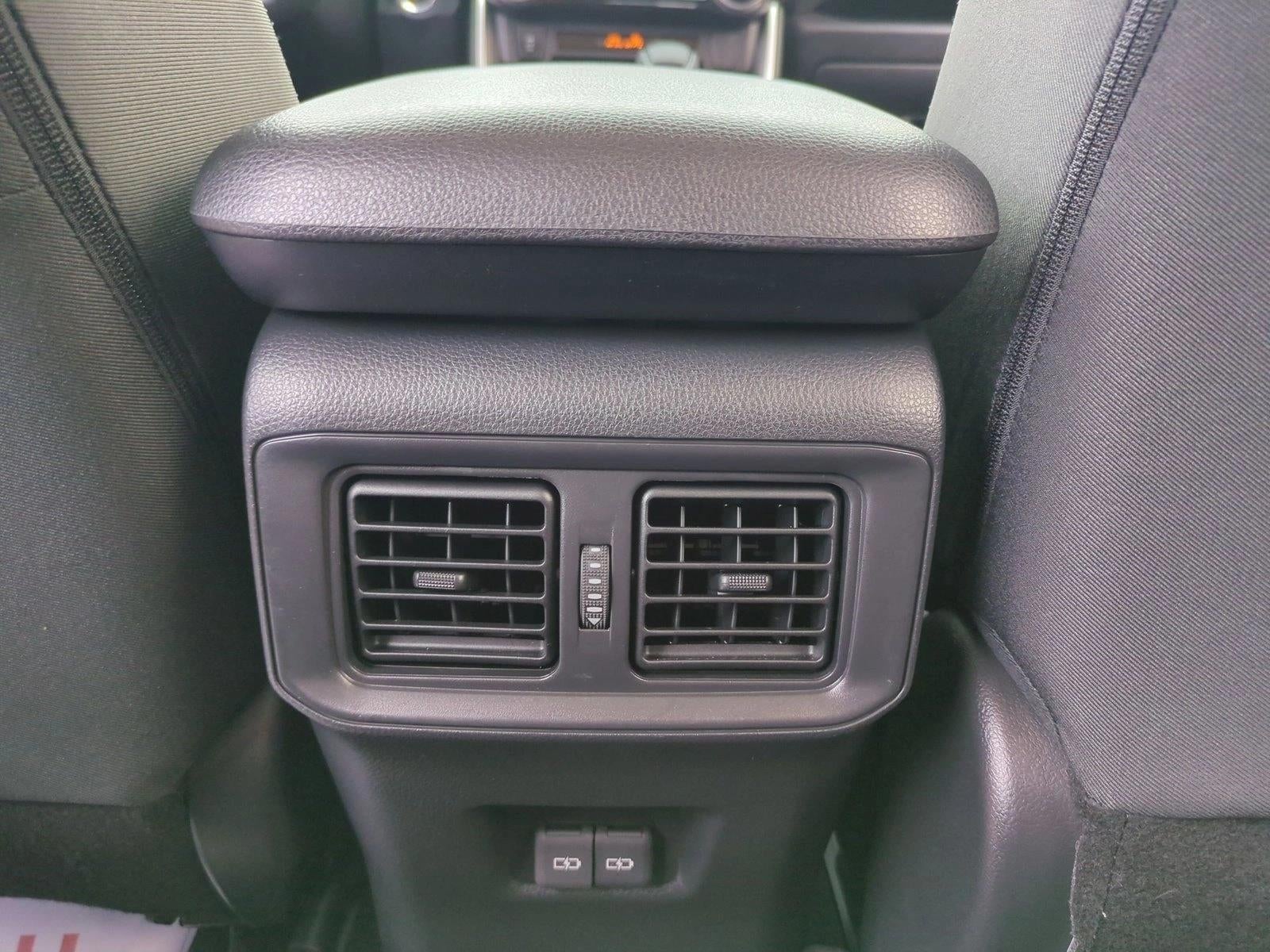 2025 Toyota RAV4 Hybrid XLE AWD (Natl)