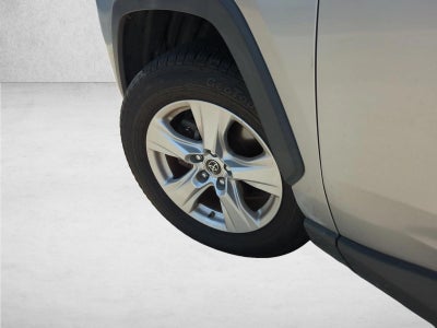 2019 Toyota RAV4 XLE FWD (GS)