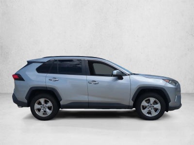 2019 Toyota RAV4 XLE FWD (GS)