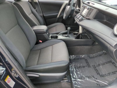 2017 Toyota RAV4 LE FWD (GS)