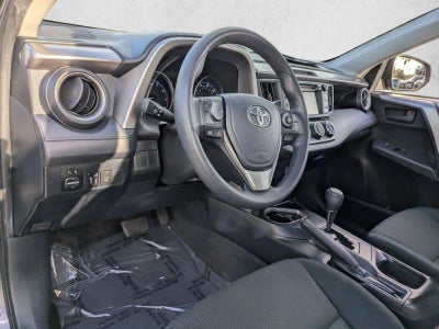 2018 Toyota RAV4 LE FWD (GS)