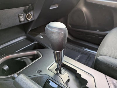 2018 Toyota RAV4 LE FWD (GS)