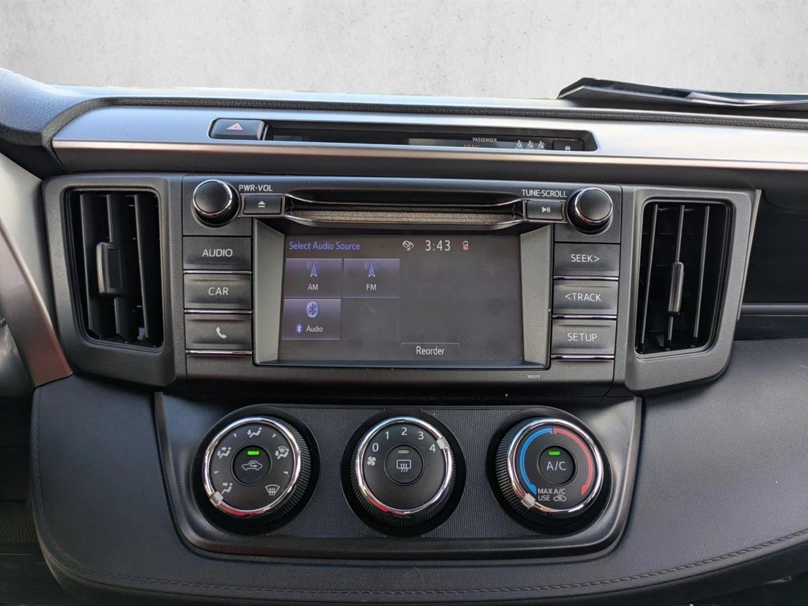 2018 Toyota RAV4 LE FWD (GS)