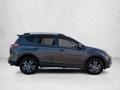 2018 Toyota RAV4 LE FWD (GS)