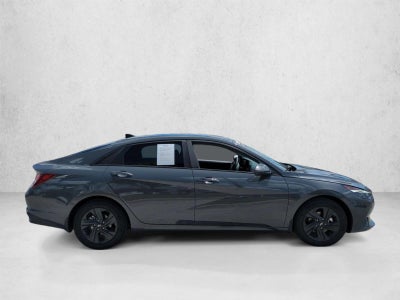 2023 Hyundai ELANTRA SEL IVT