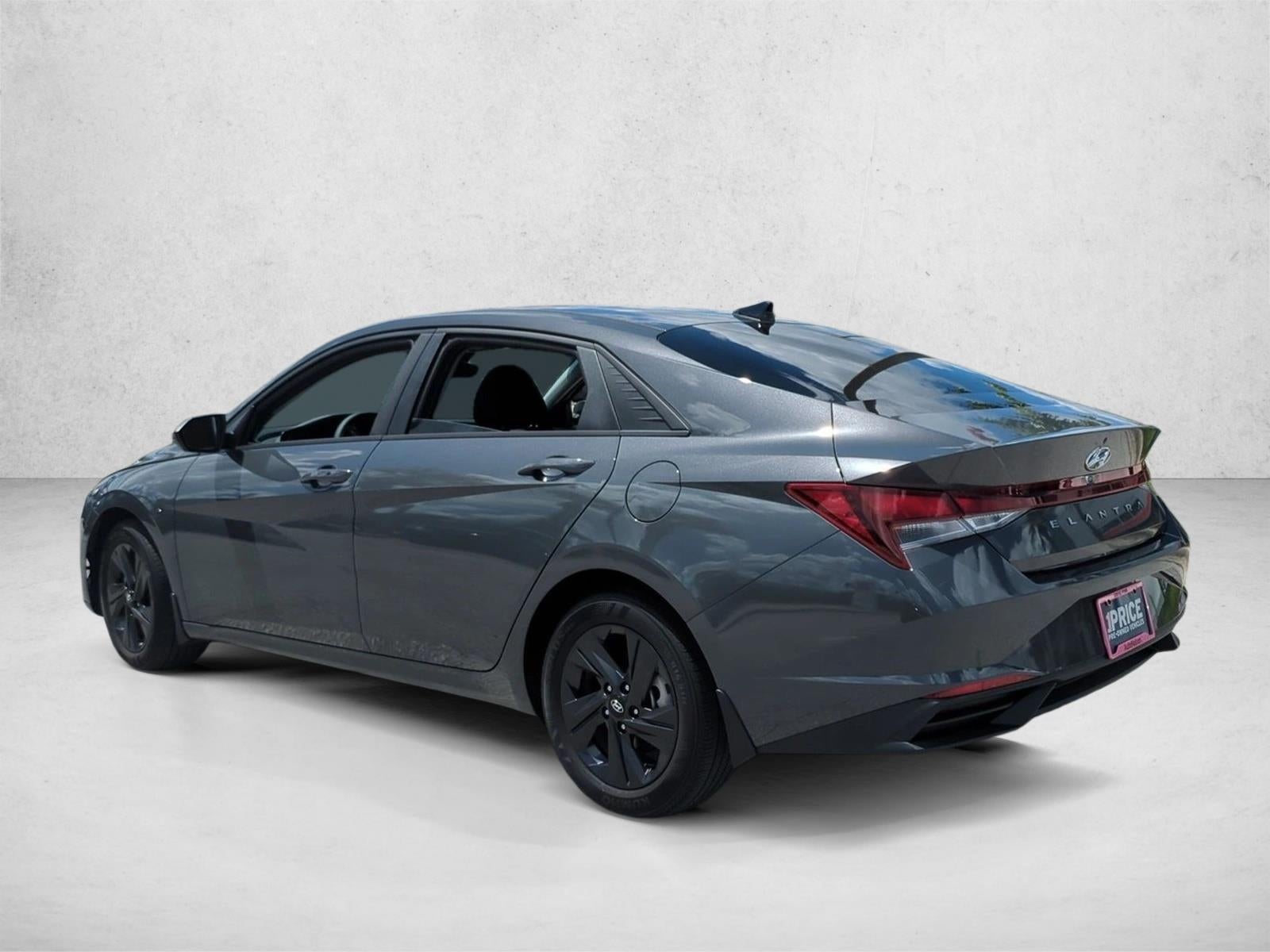 2023 Hyundai ELANTRA SEL IVT