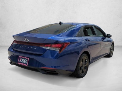 2023 Hyundai ELANTRA SEL IVT