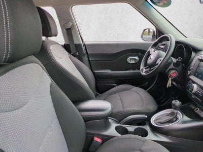 2018 Kia Soul + Auto
