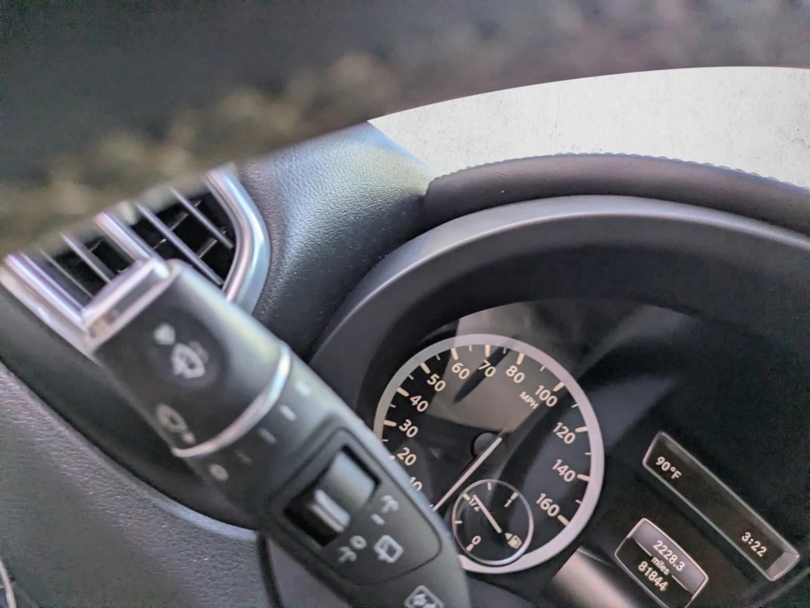 2017 INFINITI QX30 Premium AWD