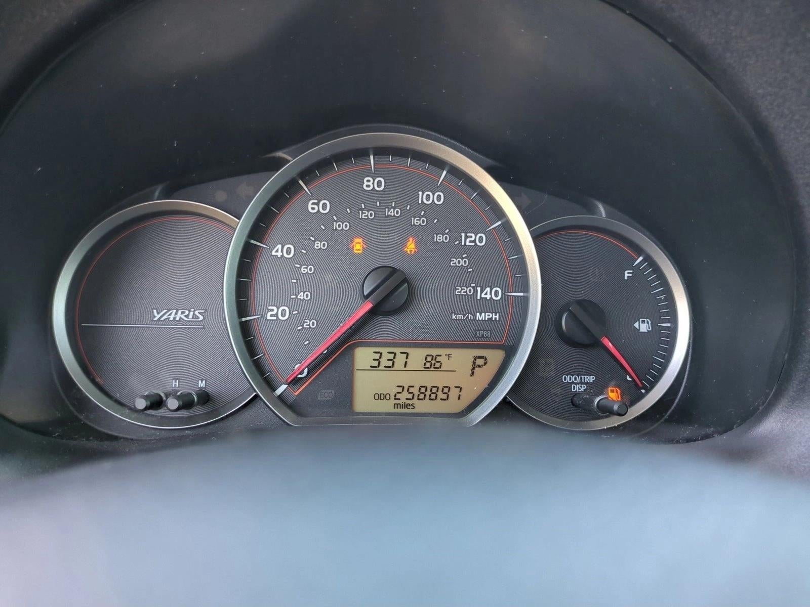 2014 Toyota Yaris 5dr Liftback Auto L