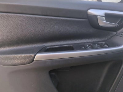 2012 Volvo XC60 FWD 4dr 3.2L