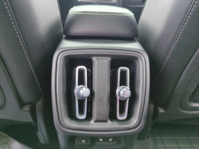 2023 Volvo XC40 B5 AWD Plus Bright Theme