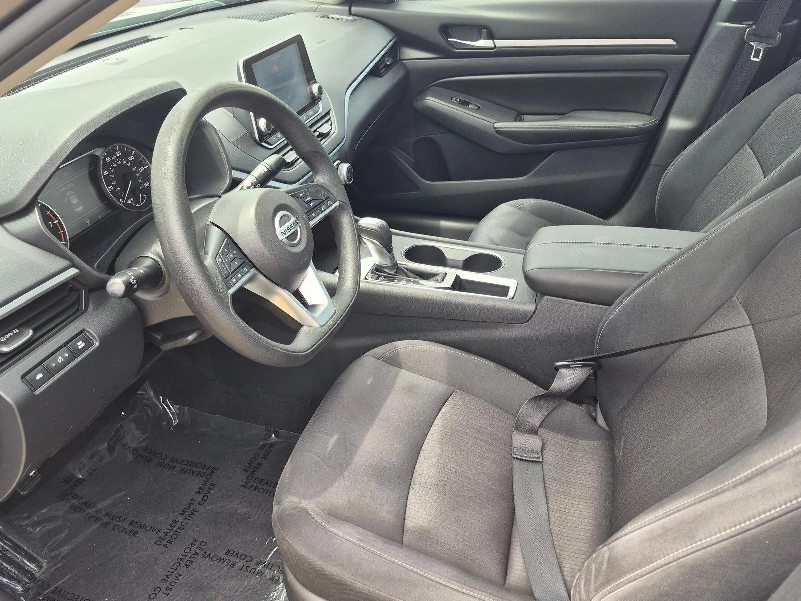 2022 Nissan Altima 2.5 SV Sedan