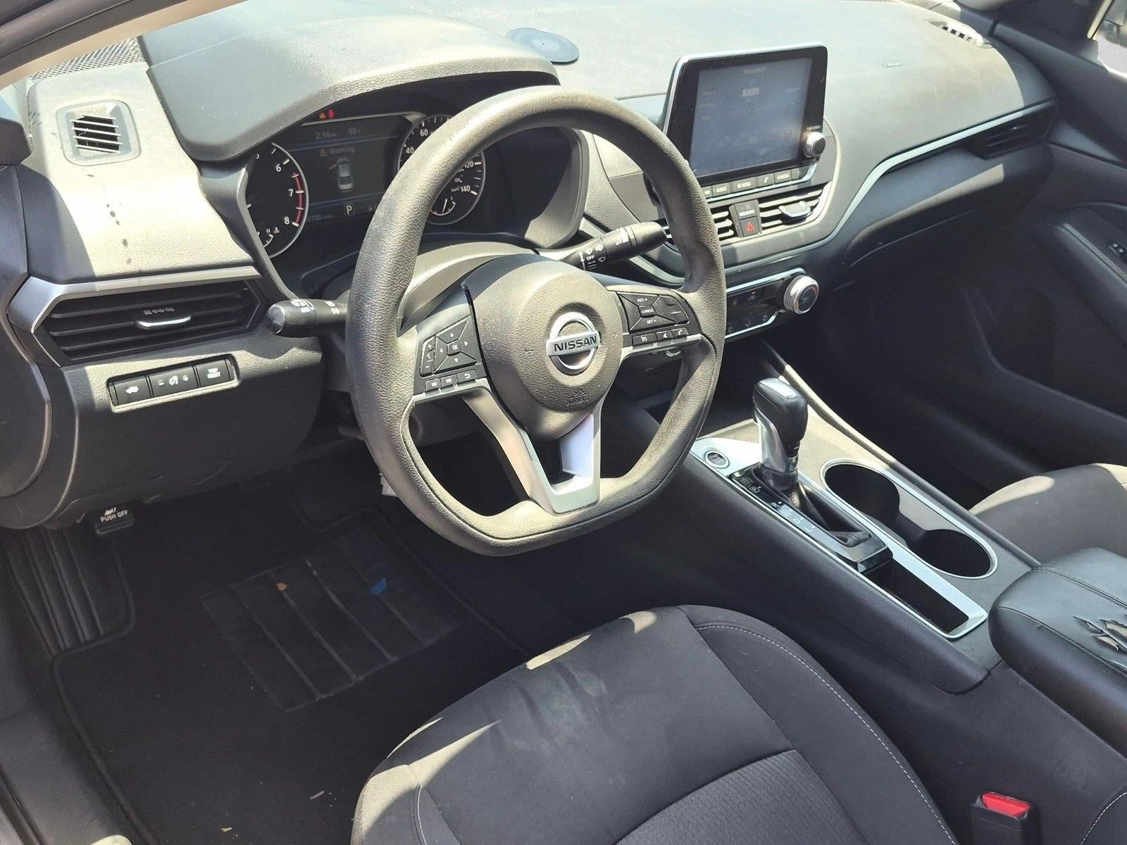 2022 Nissan Altima 2.5 SV Sedan