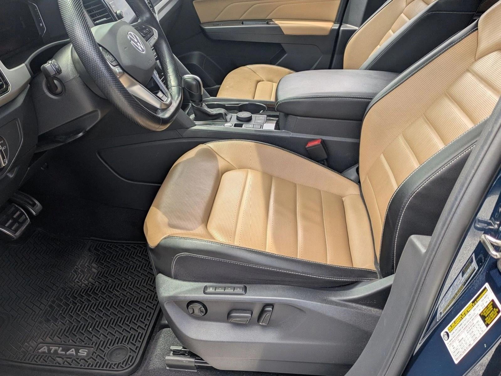 2023 Volkswagen Atlas Cross Sport 3.6L V6 SEL Premium R-Line 4MOTION