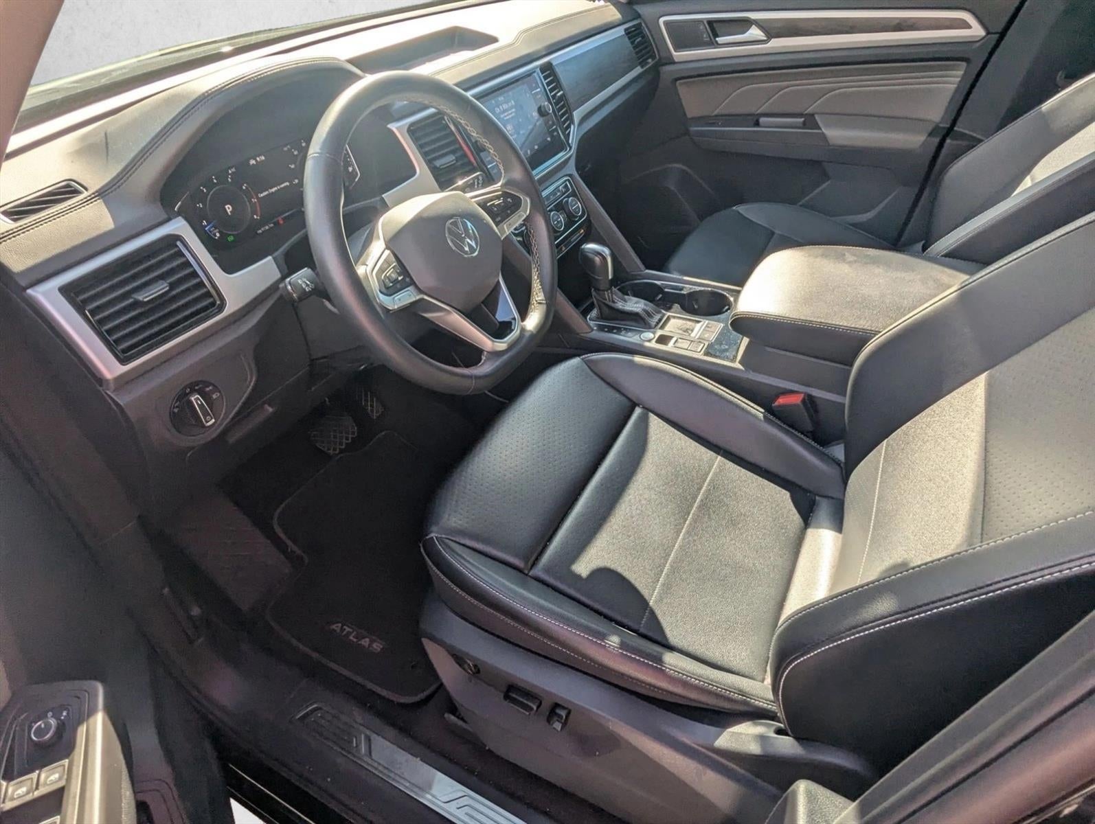 2022 Volkswagen Atlas 2.0T SE w/Technology FWD