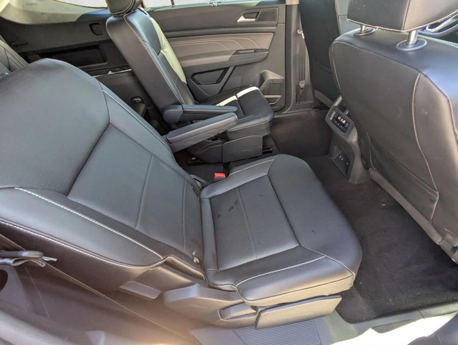 2022 Volkswagen Atlas 2.0T SE w/Technology FWD