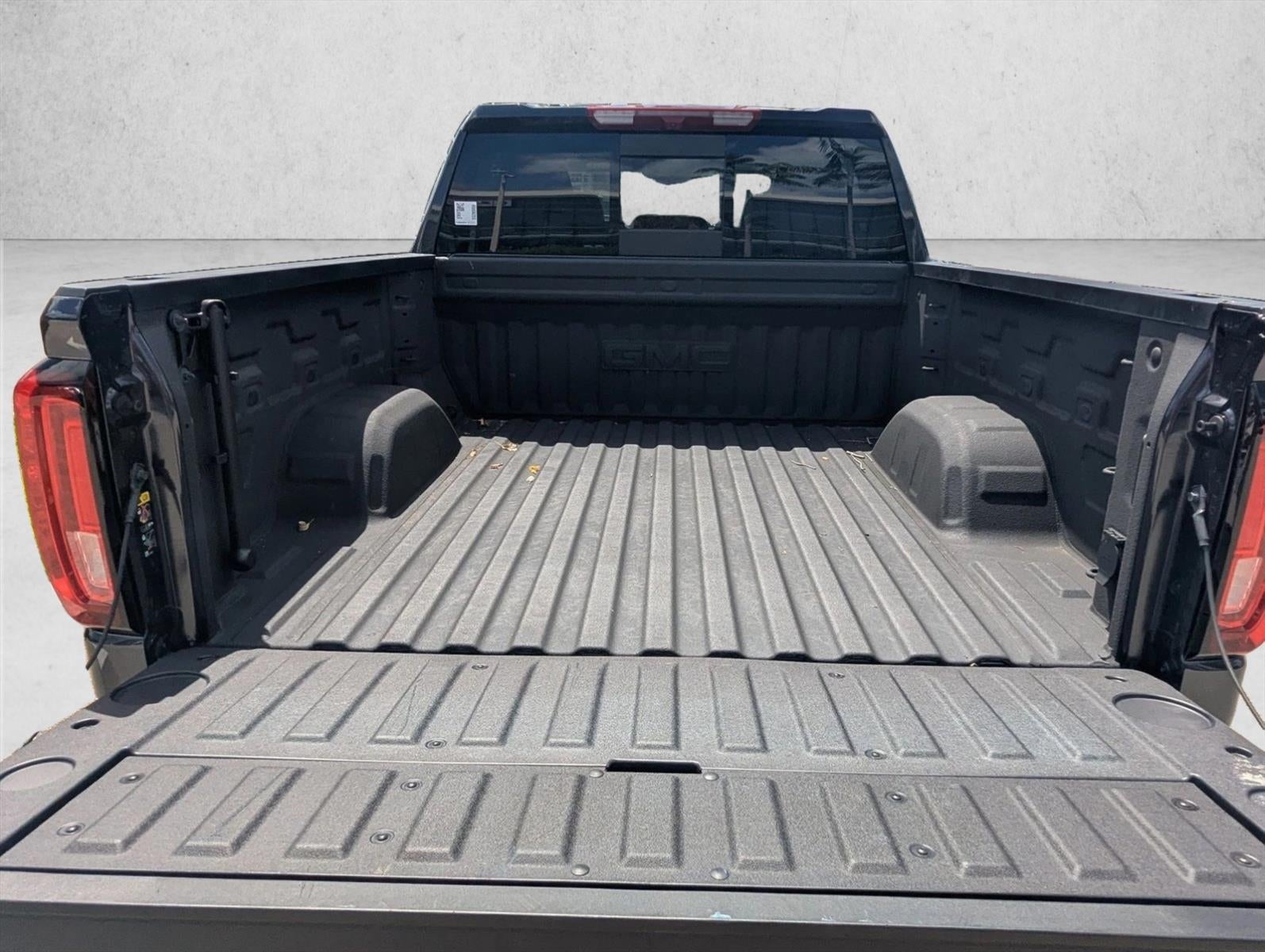 2025 GMC Sierra 1500 Crew Cab Short Box 2-Wheel Drive Denali