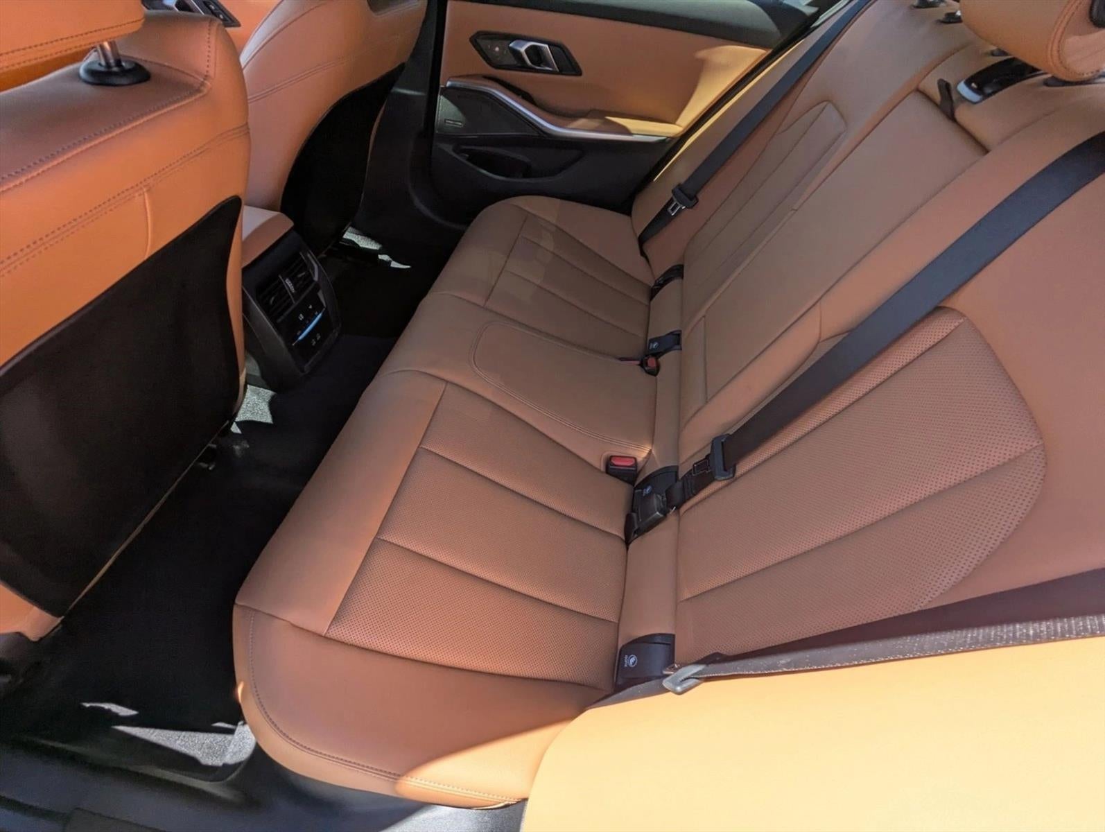2025 BMW 330i Sedan