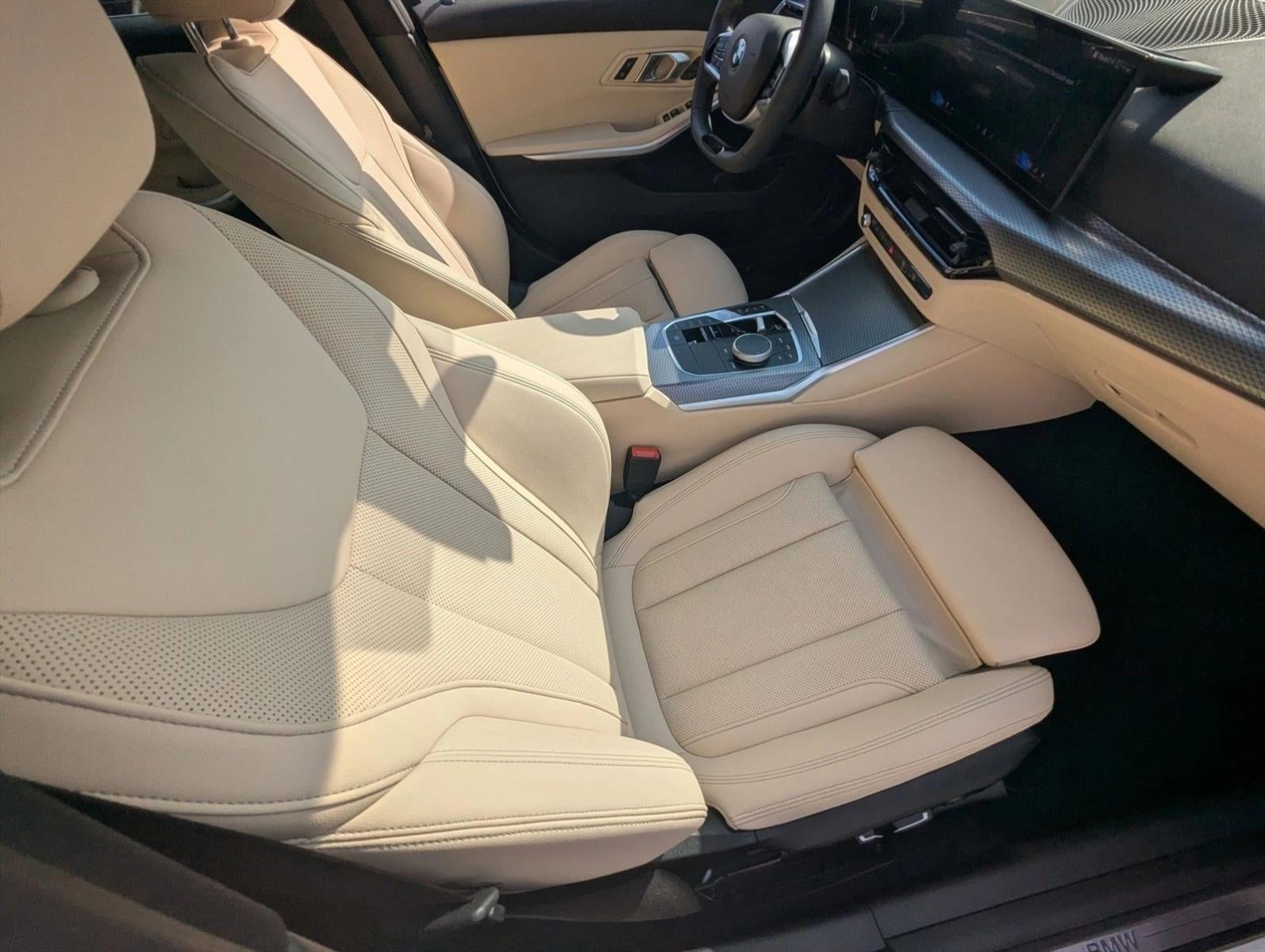 2025 BMW 330i Sedan