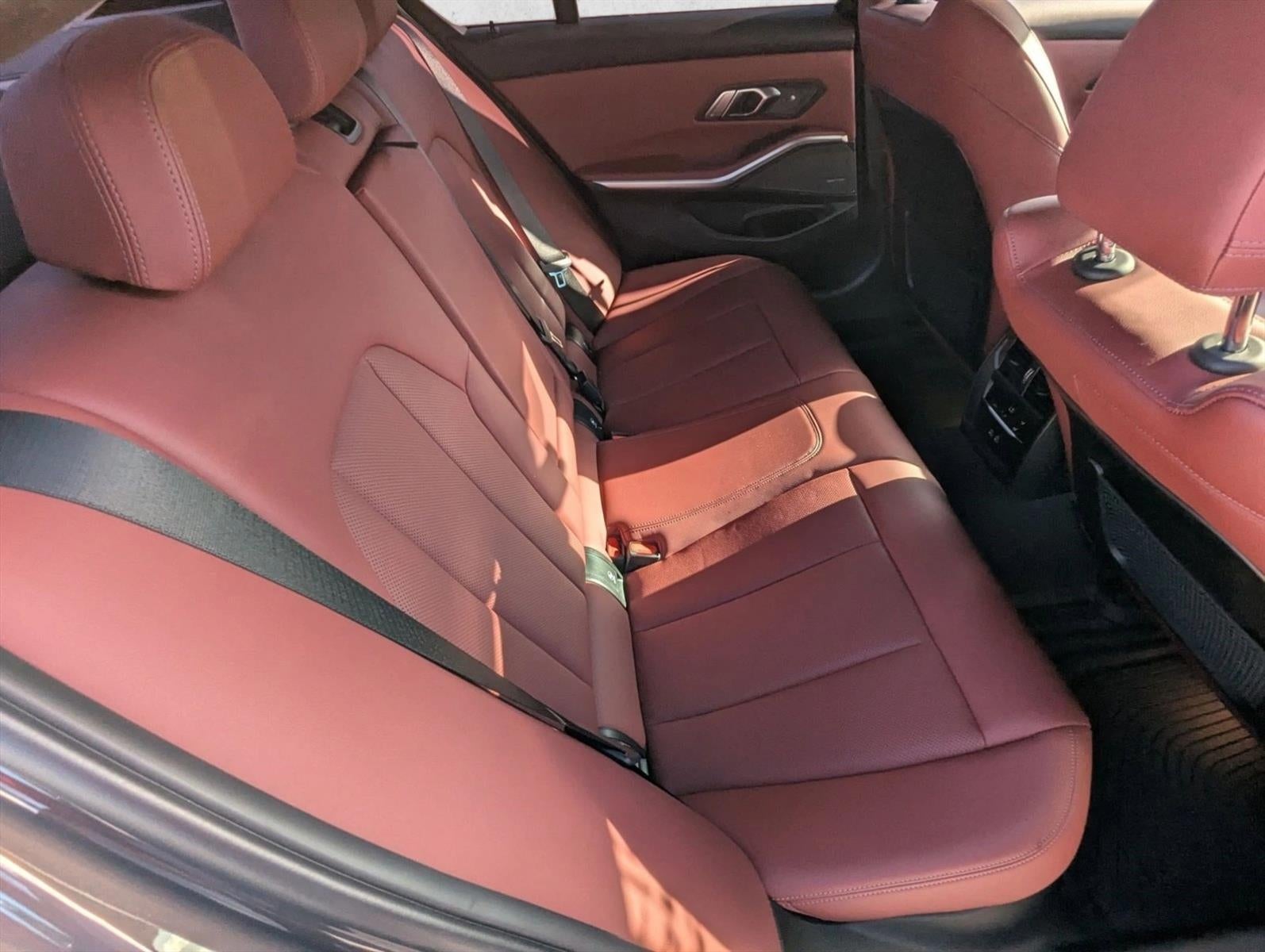 2023 BMW 330i Sedan