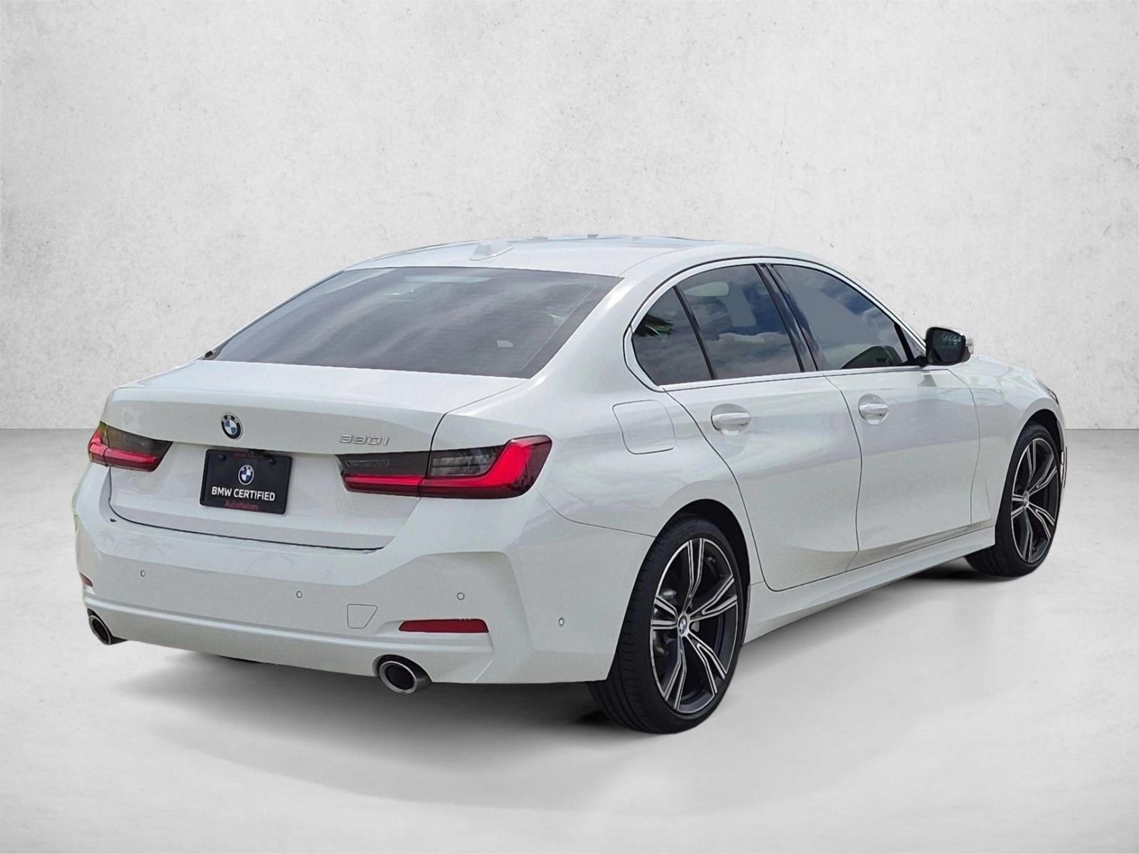 2024 BMW 330i Sedan