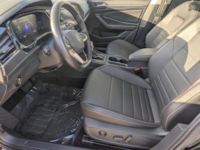 2023 Volkswagen Jetta SE Auto