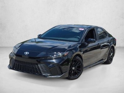 2025 Toyota Camry SE (Natl)