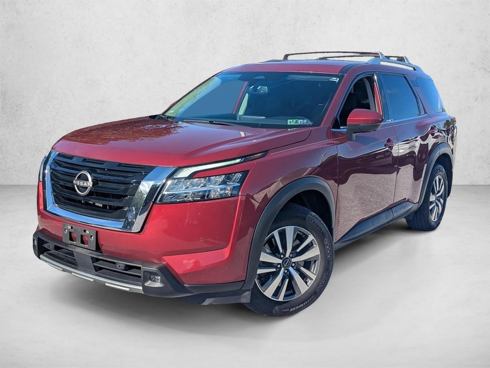 2022 Nissan Pathfinder SL 4WD