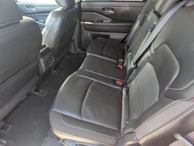 2022 Nissan Pathfinder SL 4WD
