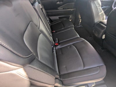 2022 Nissan Pathfinder SL 4WD