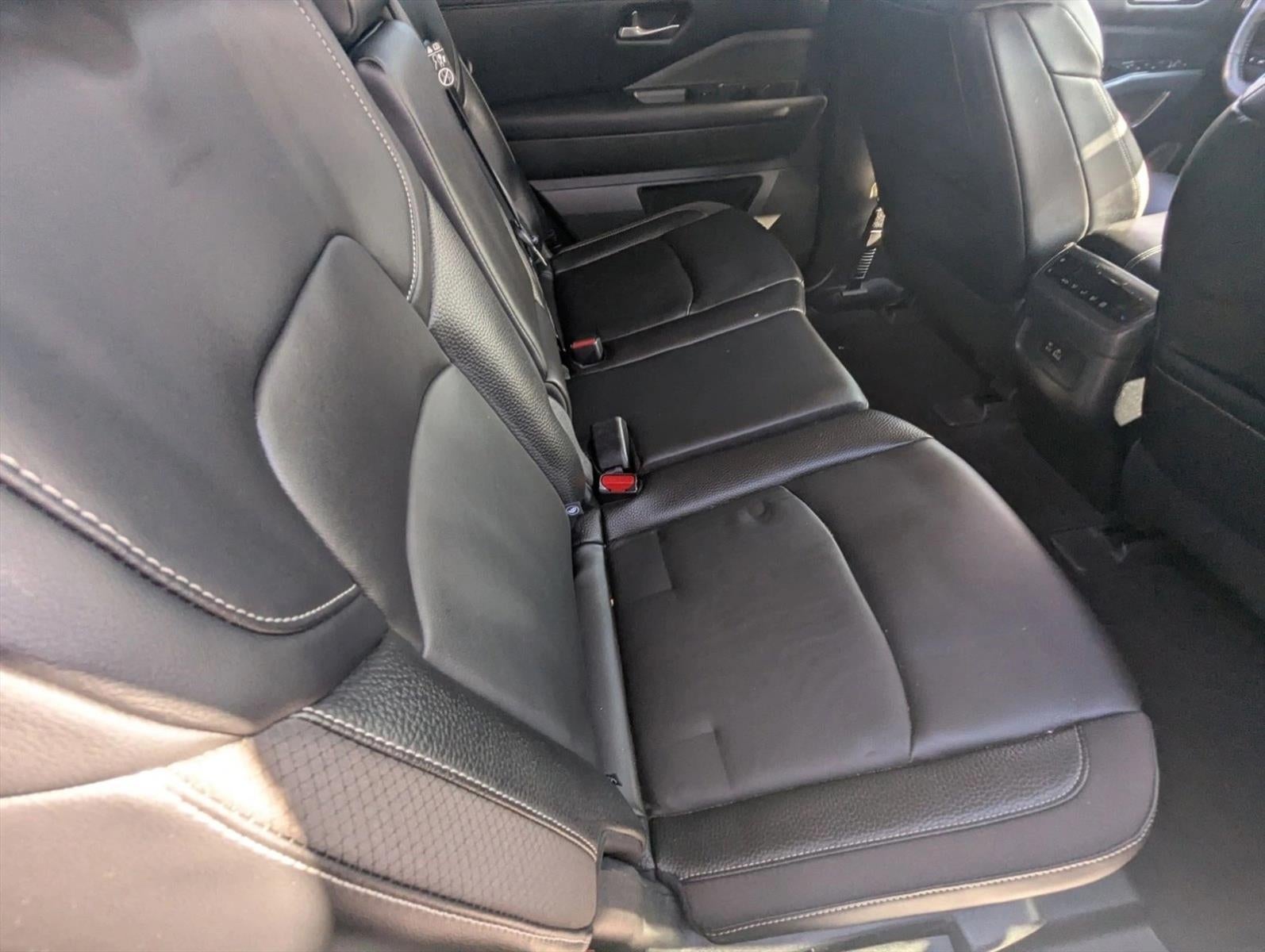 2022 Nissan Pathfinder SL 4WD