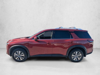 2022 Nissan Pathfinder SL 4WD