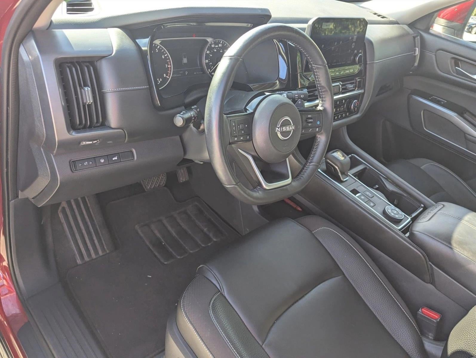 2022 Nissan Pathfinder SL 4WD