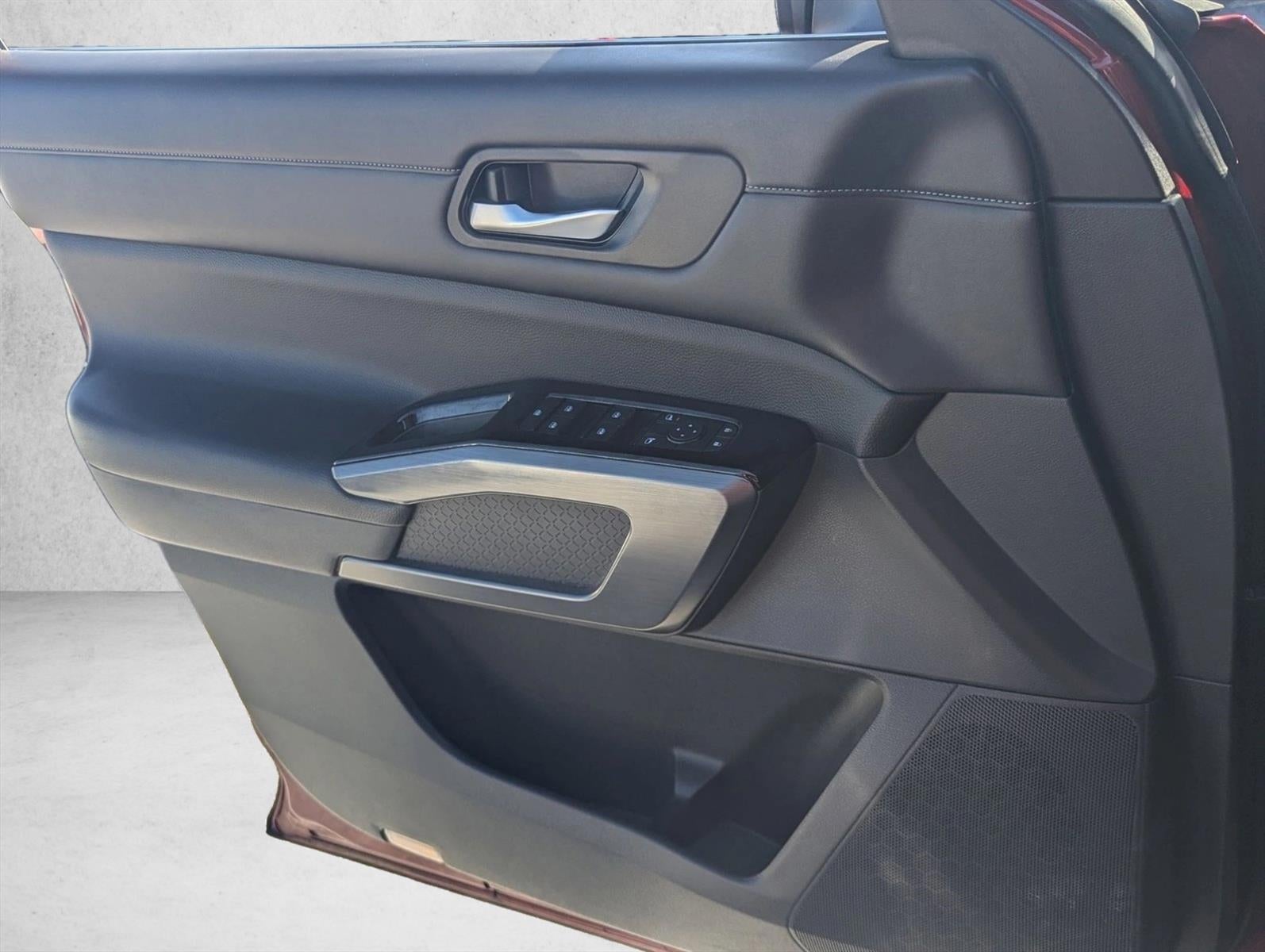 2022 Nissan Pathfinder SL 4WD