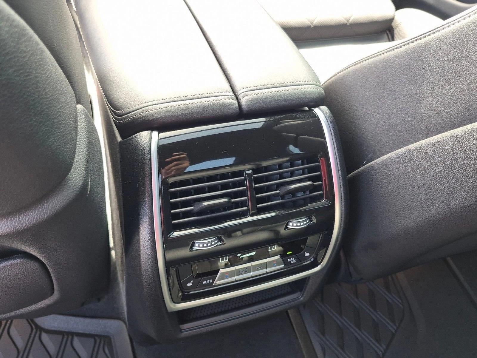 2024 BMW X7 xDrive40i Sports Activity Vehicle