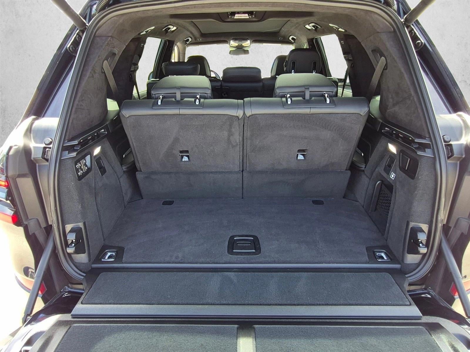 2024 BMW X7 xDrive40i Sports Activity Vehicle