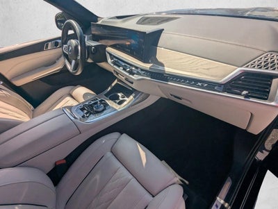 2025 BMW X7 xDrive40i Sports Activity Vehicle
